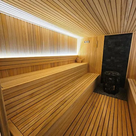 Hill Lux Apartment *
