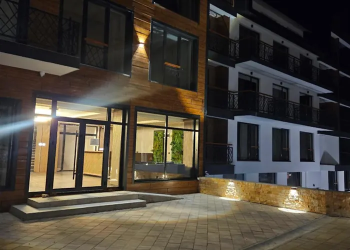 Hill Lux コパオニク